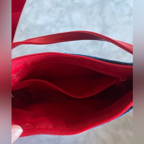 ✨ SOLD ✨Vintage Rare Sanrio Denim Hello Kitty Purse with embroidered rainbow - Picture 9 of 10